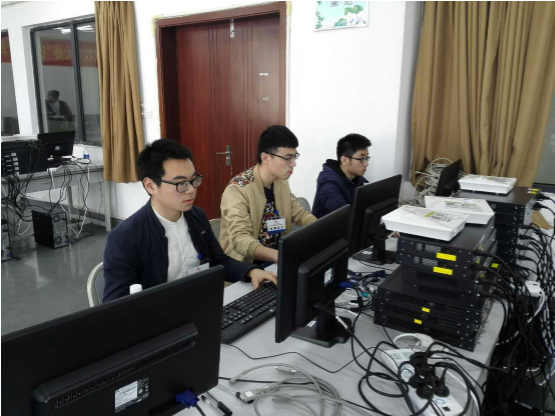 图1.比赛现场